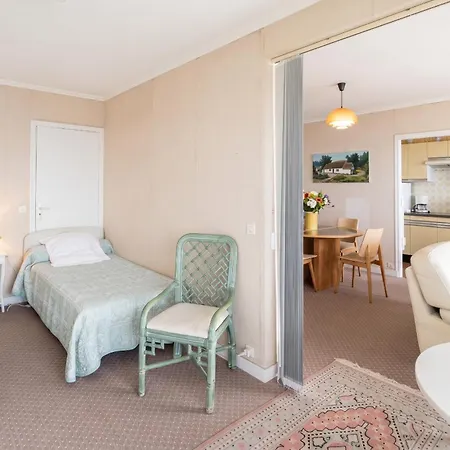 Apartment Escoublac Beachfront: Seaview With Terrace *